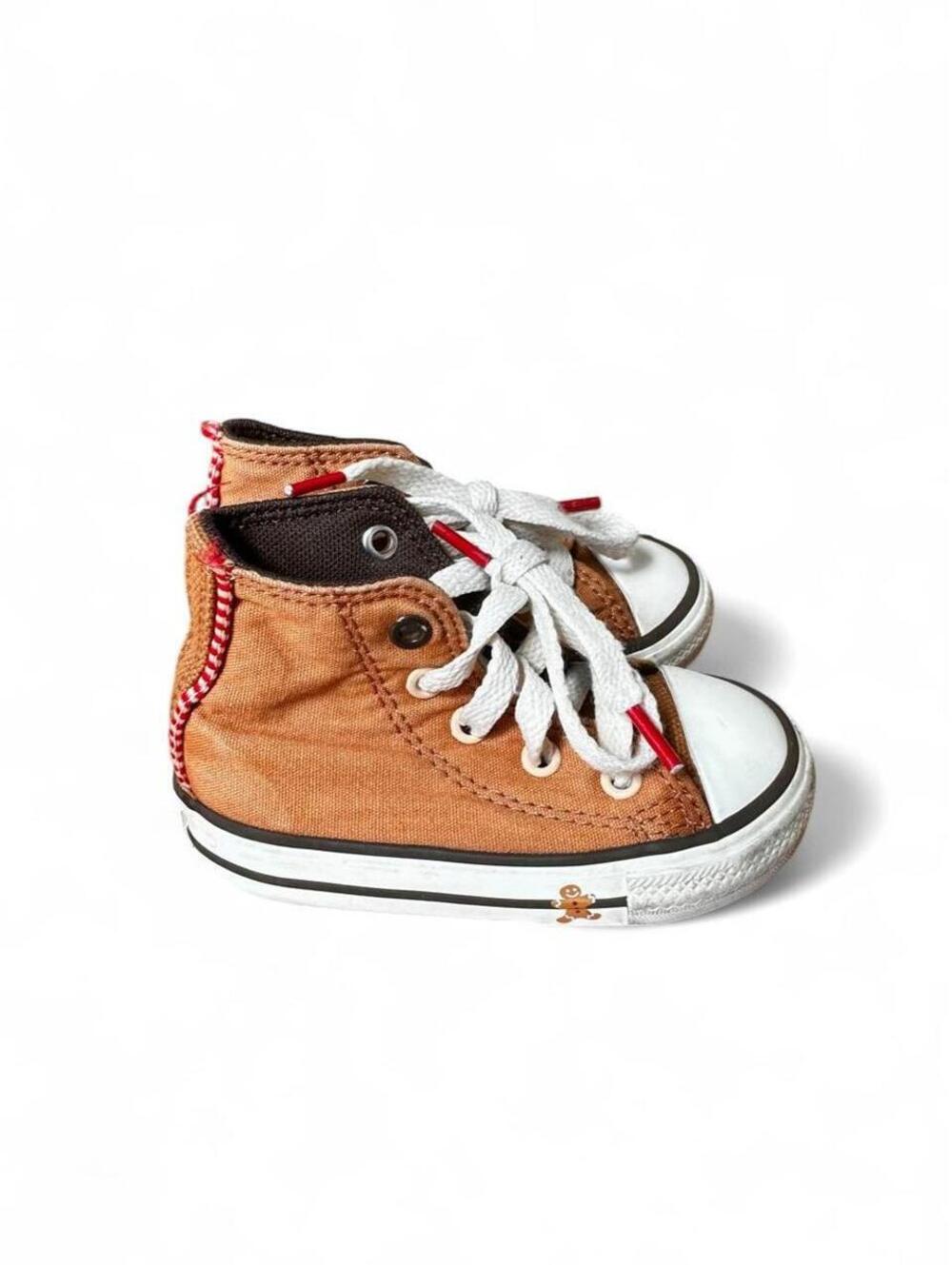 Converse All Star kids Christmas sneakers with gingerbread & cookies theme